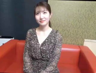 迷奸睡奸系列迷奸极品小美人_清纯美丽颜值极高，毫无直接被人一顿后入狂怼，简直爽翻天呀